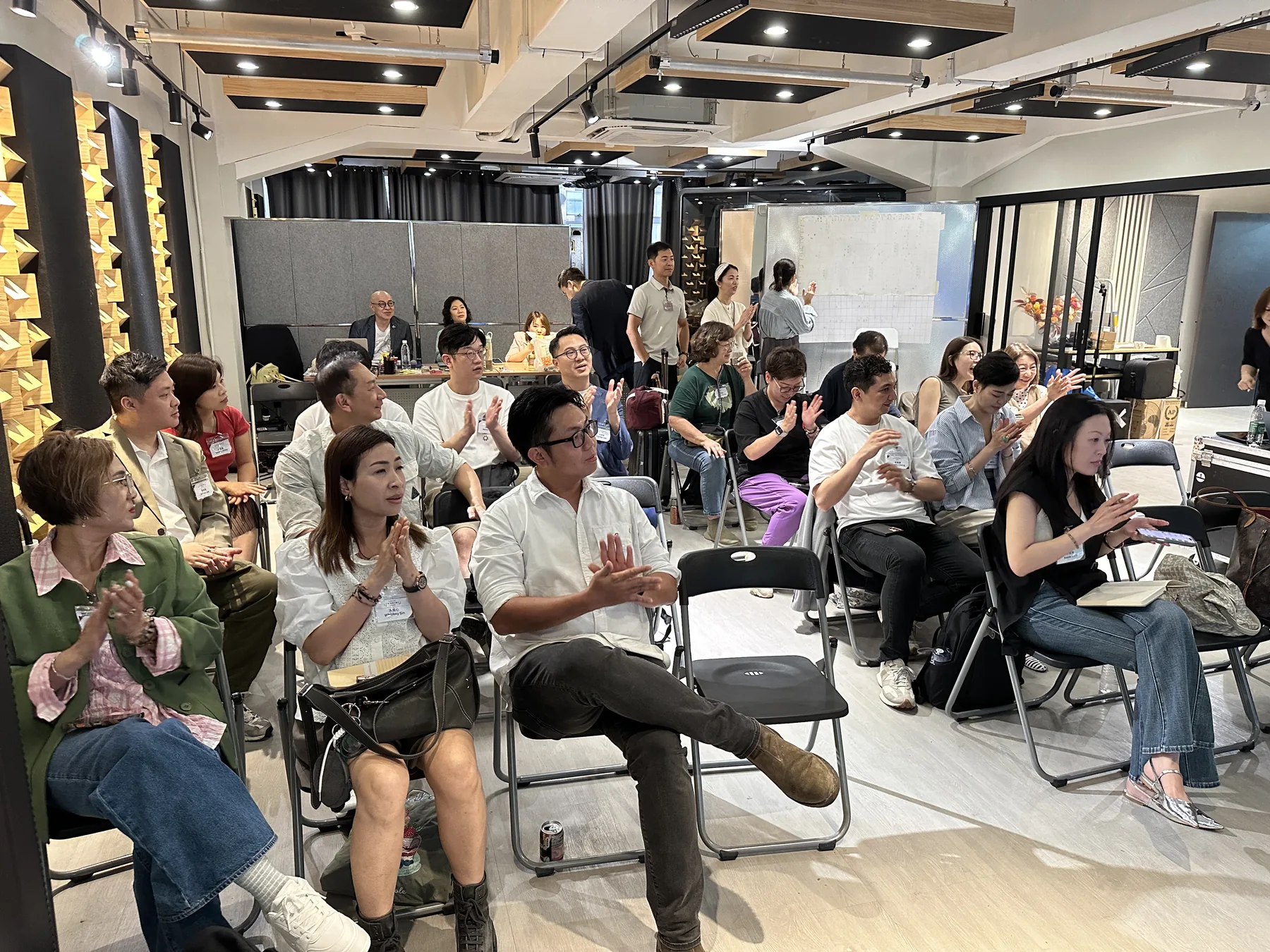 真實課堂現場，學員一齊參與 IP 變現學習